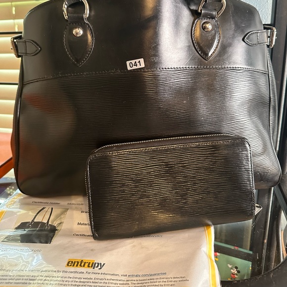 LV GM Passy with zippy wallet - Picture 1 of 9